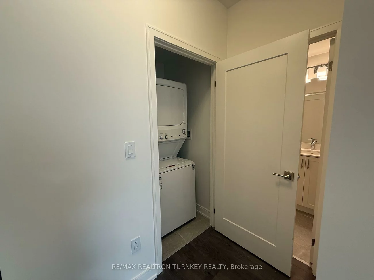 715, Davis, Huron Heights-Leslie Valley, Newmarket