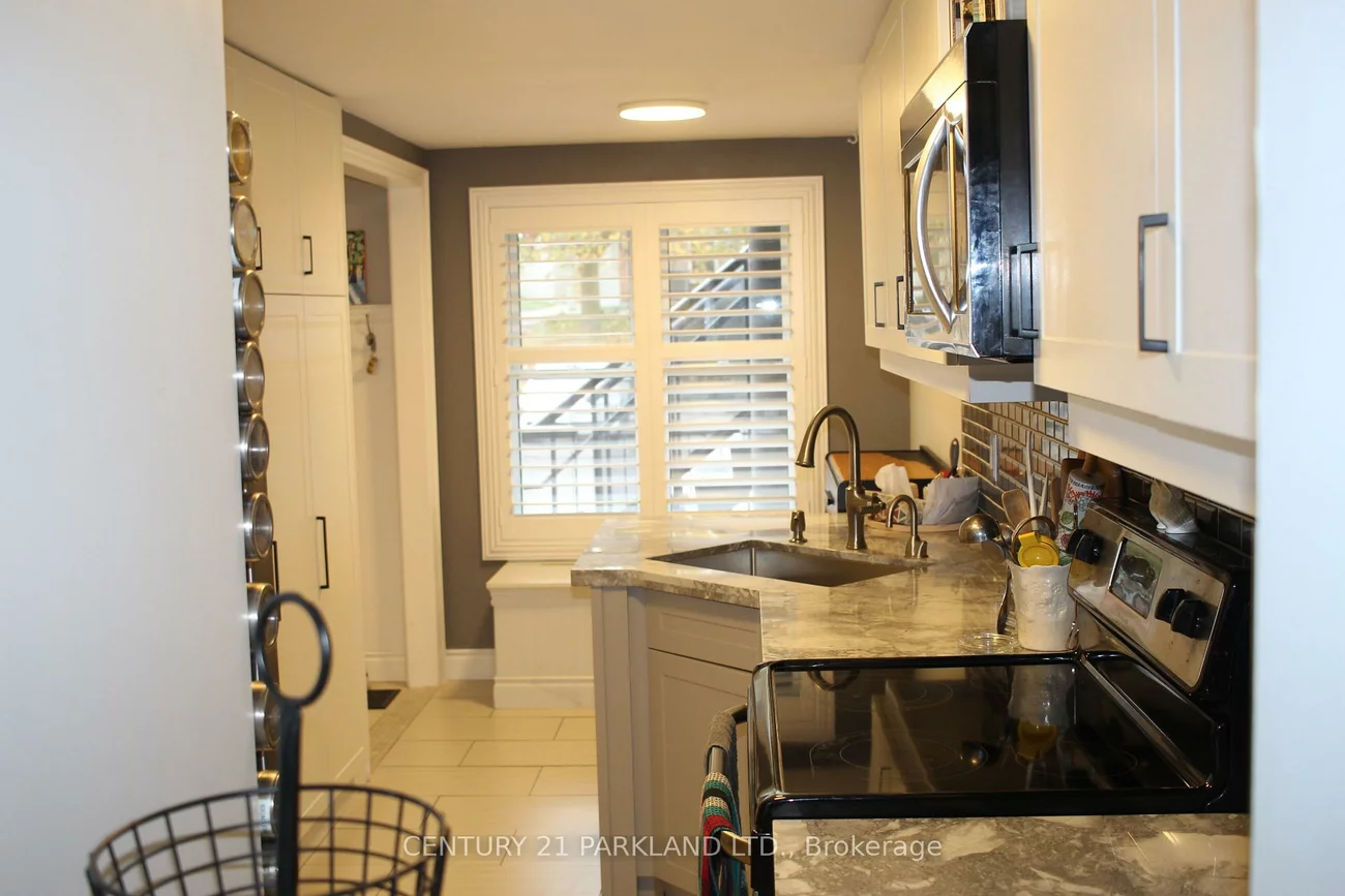 115, Main, Central Newmarket, Newmarket