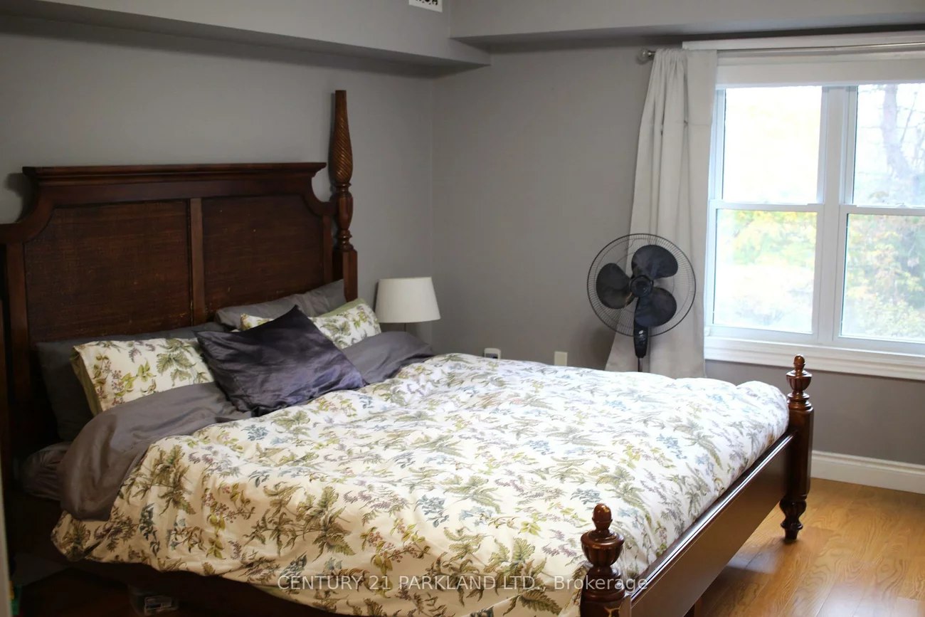 115, Main, Central Newmarket, Newmarket