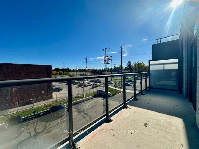 715, Davis, Huron Heights-Leslie Valley, Newmarket