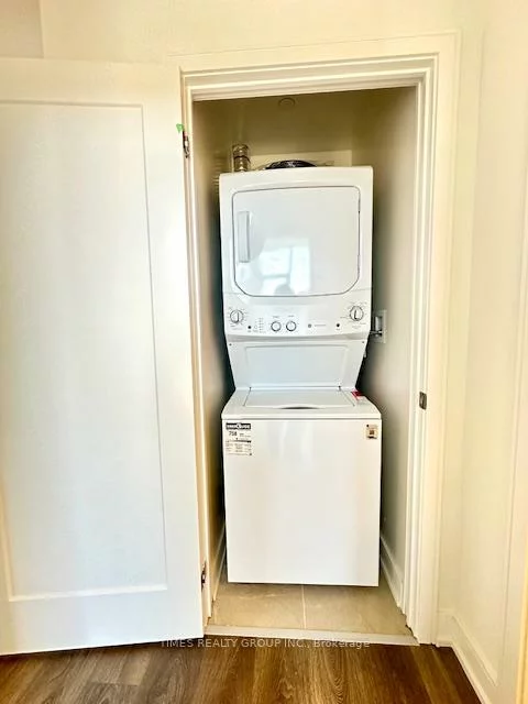 715, Davis, Huron Heights-Leslie Valley, Newmarket