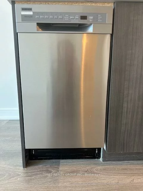 715, Davis, Huron Heights-Leslie Valley, Newmarket