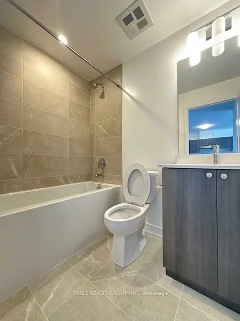 715, Davis, Huron Heights-Leslie Valley, Newmarket