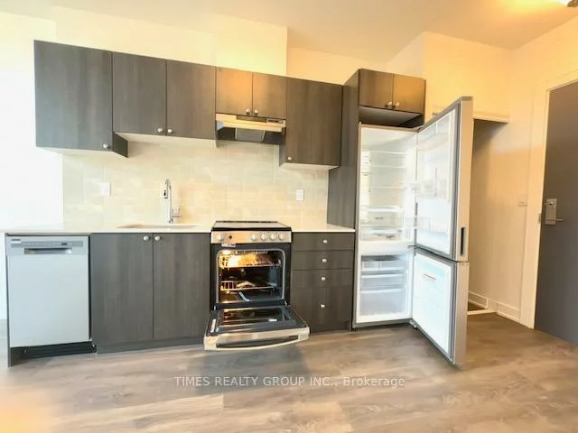 715, Davis, Huron Heights-Leslie Valley, Newmarket