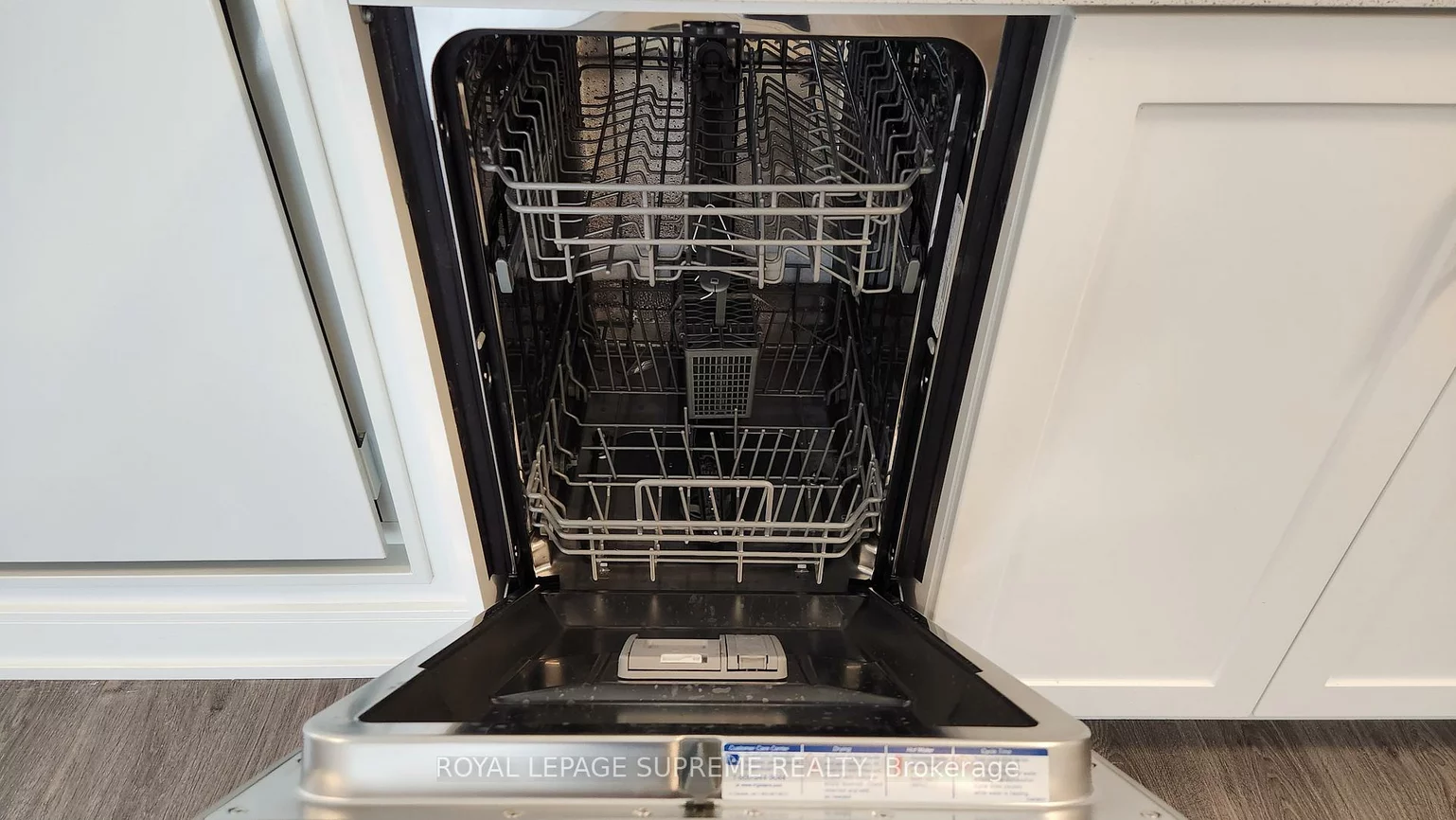 715, Davis, Huron Heights-Leslie Valley, Newmarket