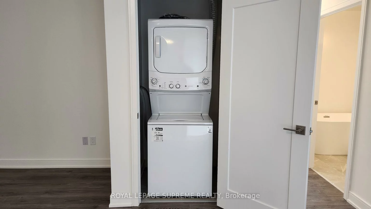 715, Davis, Huron Heights-Leslie Valley, Newmarket