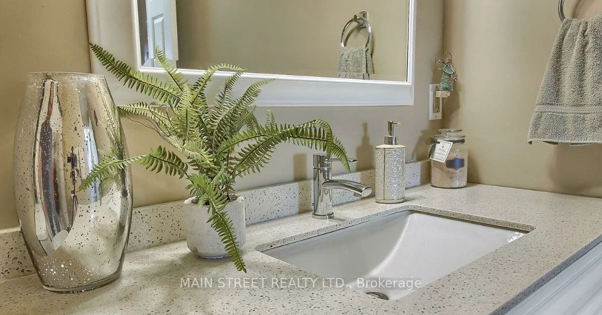 155, Main, Bristol-London, Newmarket