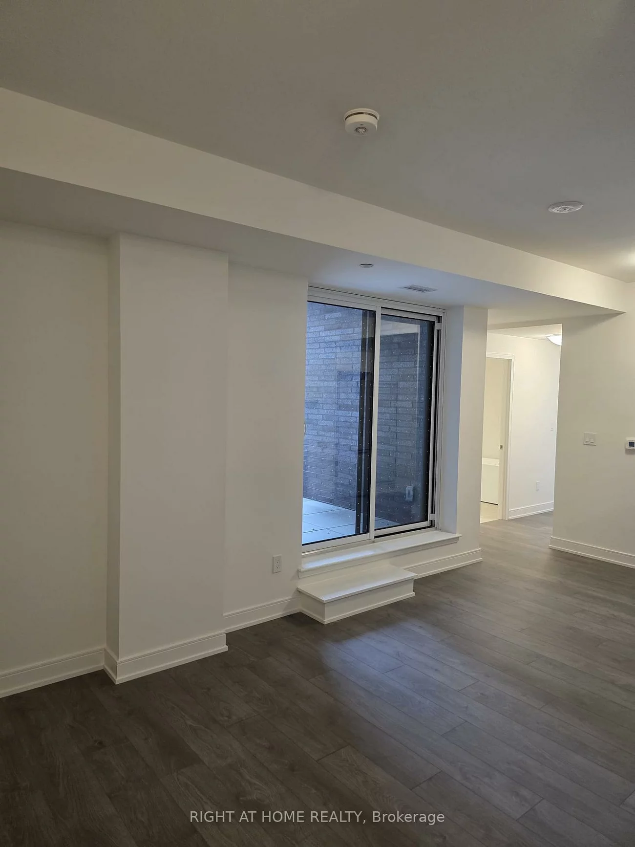 715, Davis, Huron Heights-Leslie Valley, Newmarket