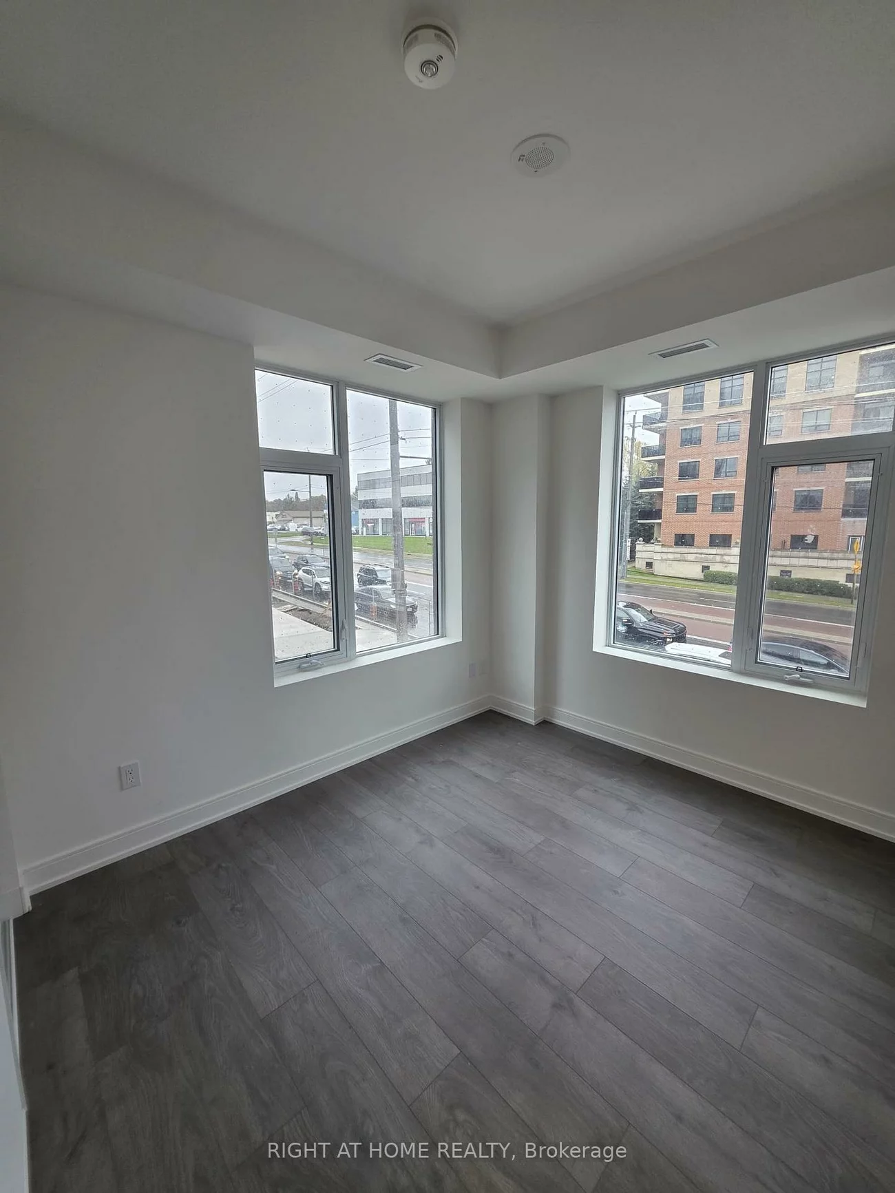 715, Davis, Huron Heights-Leslie Valley, Newmarket