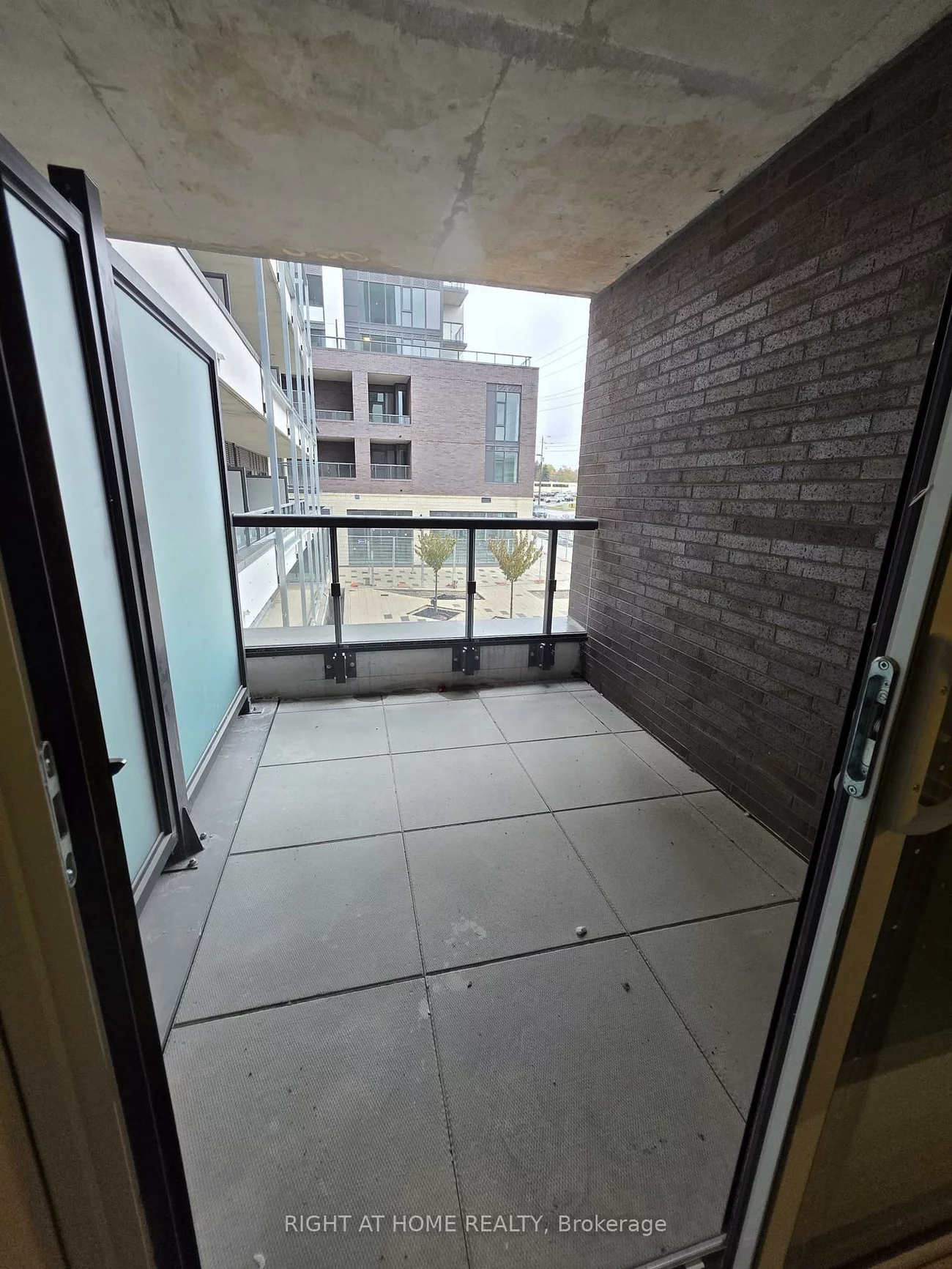 715, Davis, Huron Heights-Leslie Valley, Newmarket