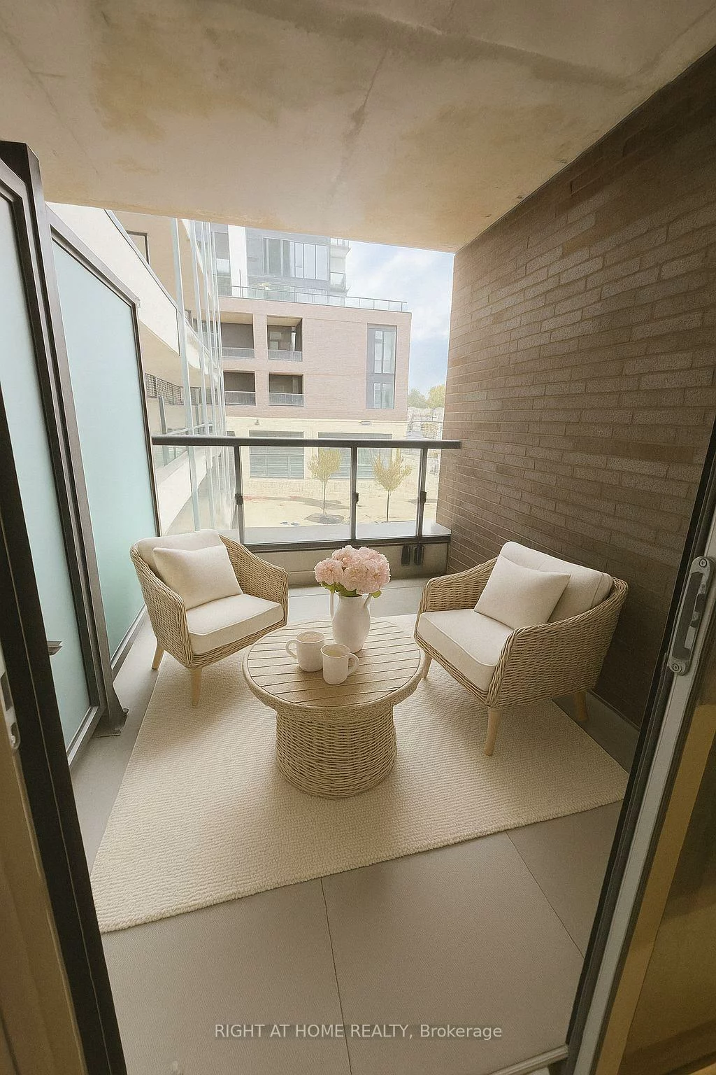 715, Davis, Huron Heights-Leslie Valley, Newmarket