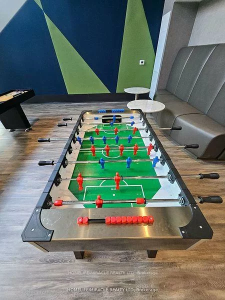 185, DEERFIELD, Central Newmarket, Newmarket