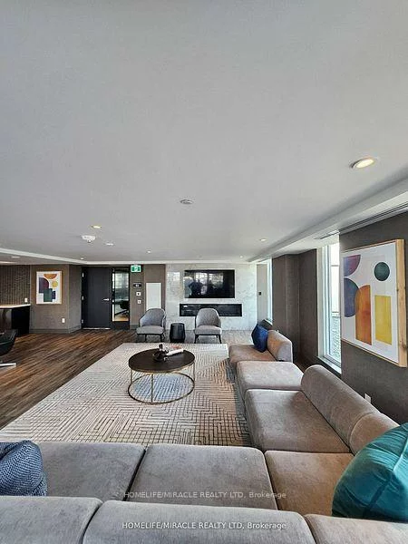 185, DEERFIELD, Central Newmarket, Newmarket