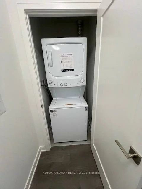 705, Davis, Huron Heights-Leslie Valley, Newmarket