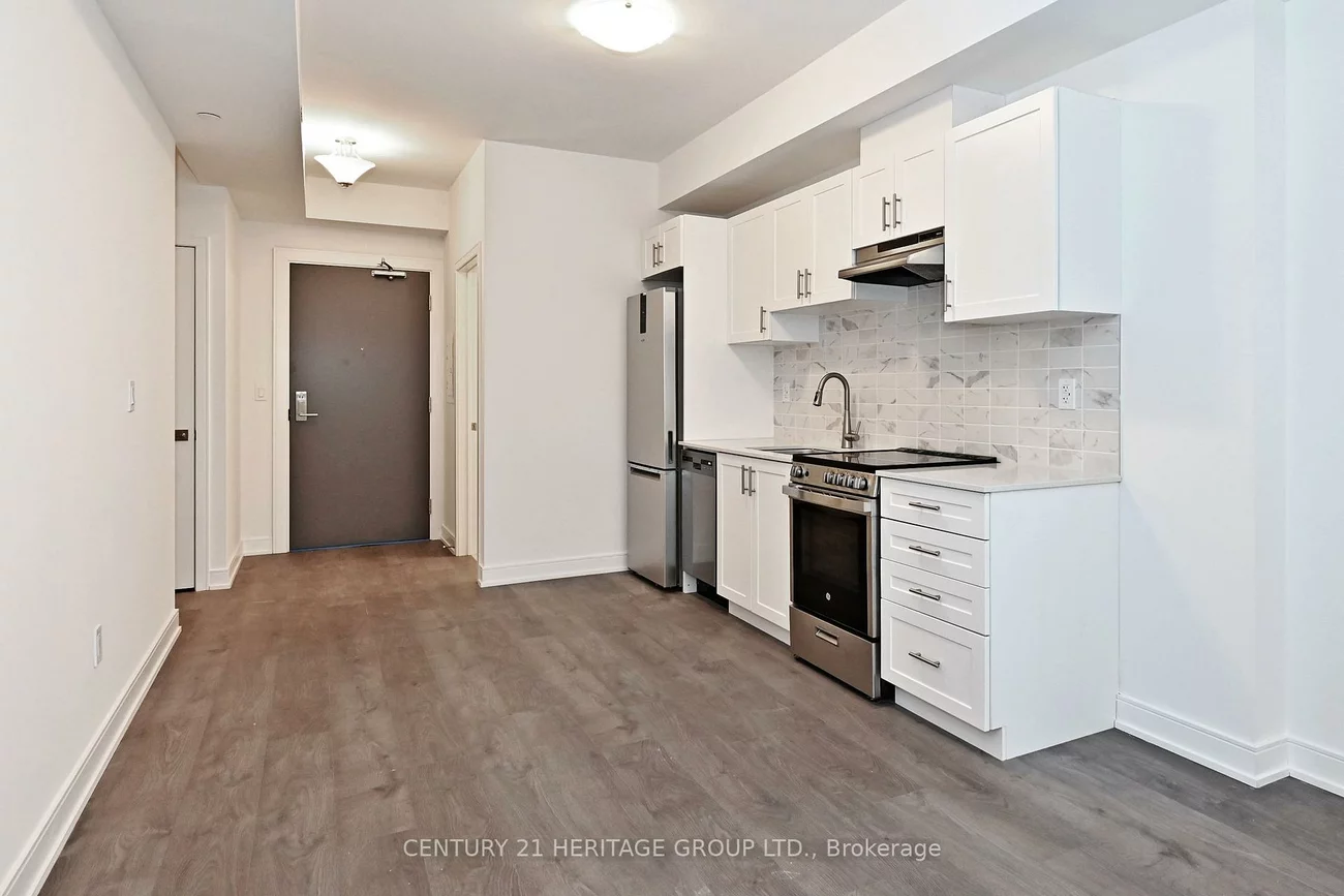 705, Davis, Huron Heights-Leslie Valley, Newmarket