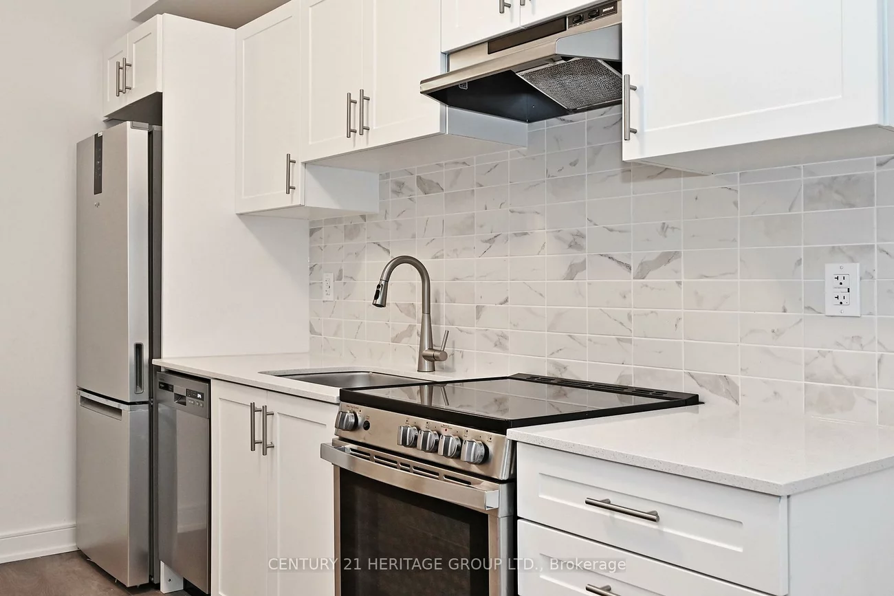 705, Davis, Huron Heights-Leslie Valley, Newmarket