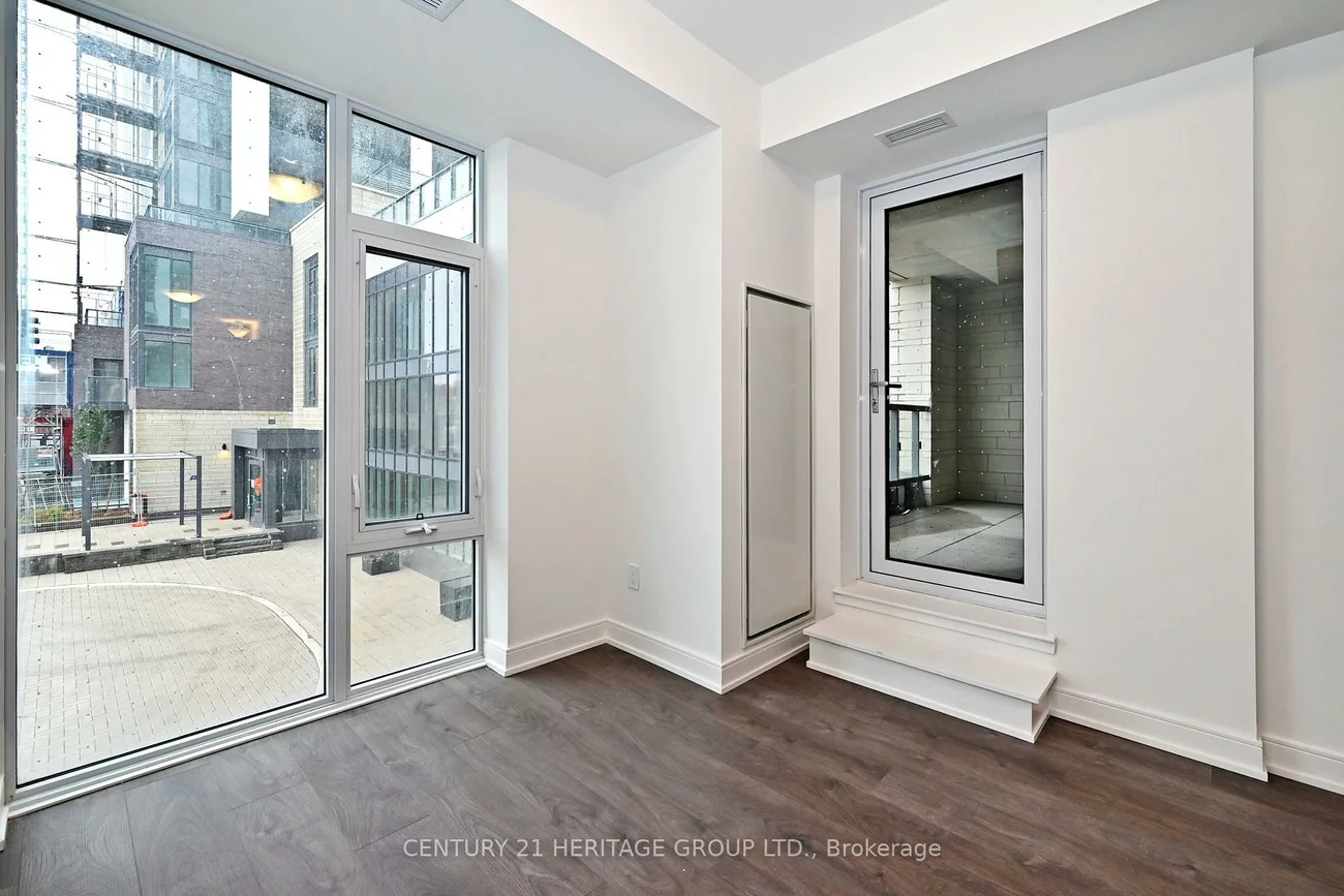 705, Davis, Huron Heights-Leslie Valley, Newmarket