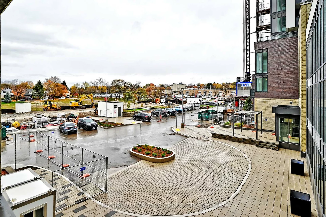 705, Davis, Huron Heights-Leslie Valley, Newmarket