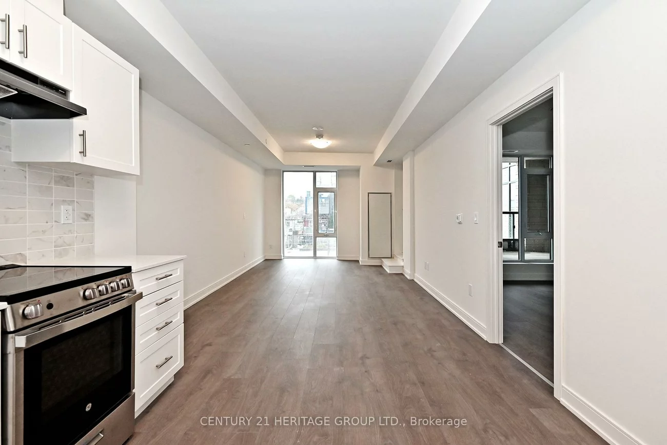 705, Davis, Huron Heights-Leslie Valley, Newmarket