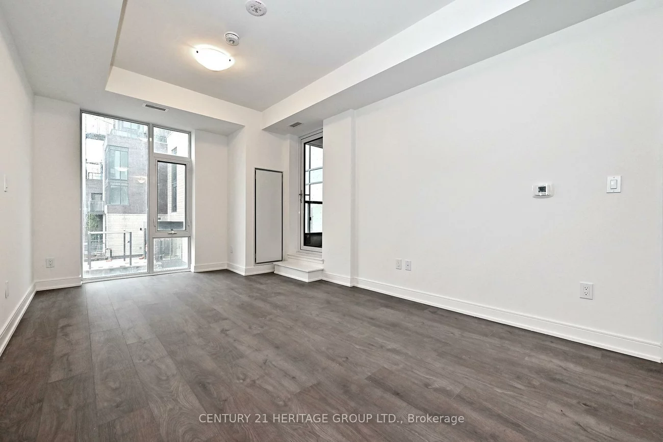 705, Davis, Huron Heights-Leslie Valley, Newmarket