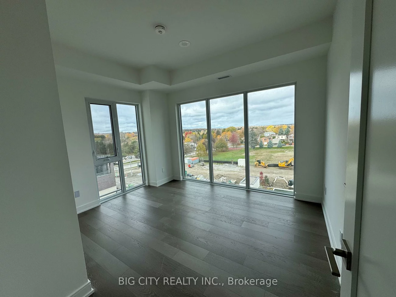 715, Davis, Huron Heights-Leslie Valley, Newmarket