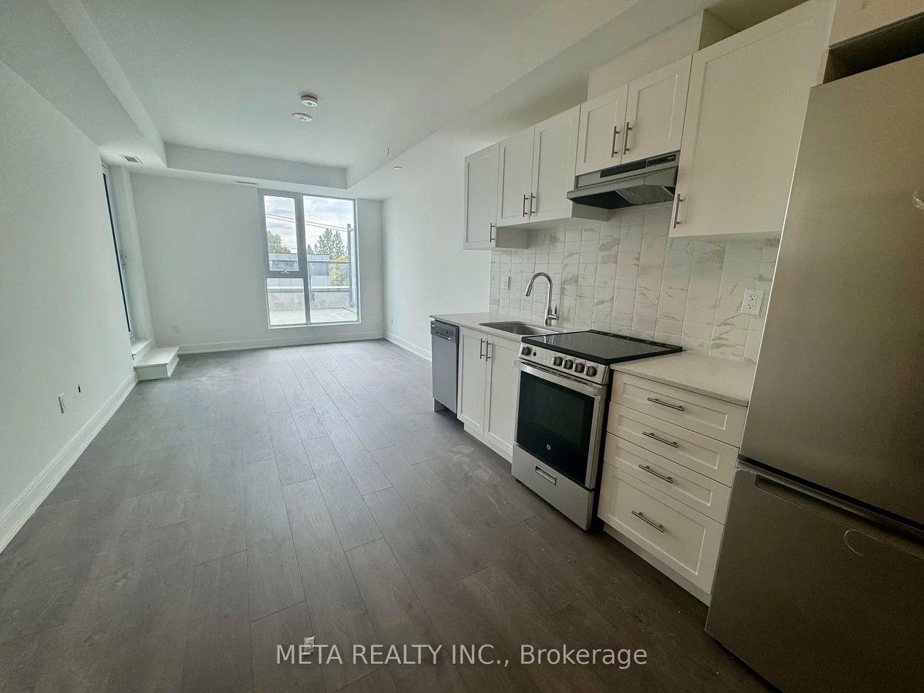 693, Davis, Huron Heights-Leslie Valley, Newmarket