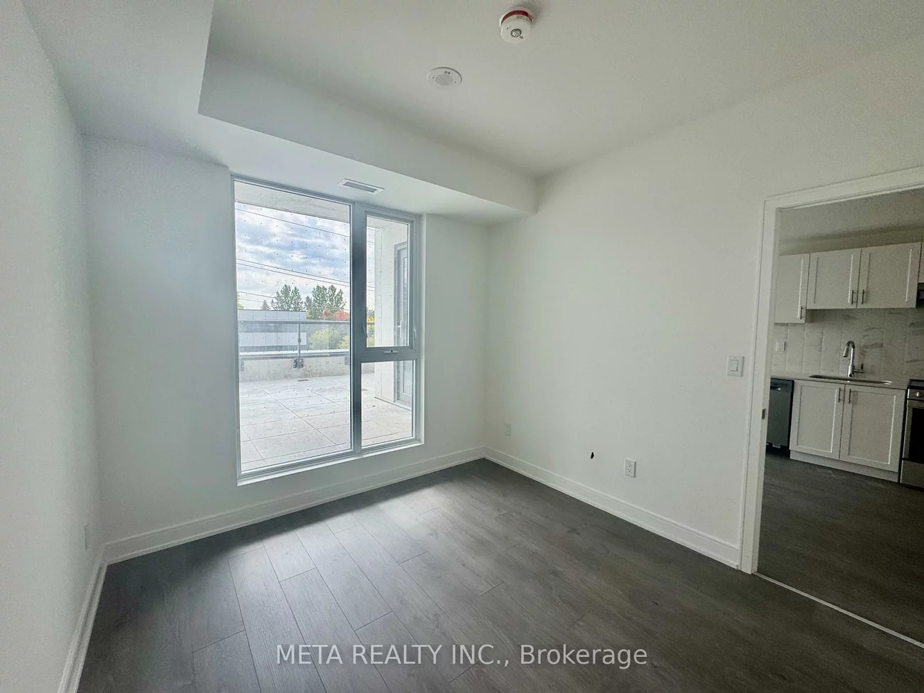 693, Davis, Huron Heights-Leslie Valley, Newmarket