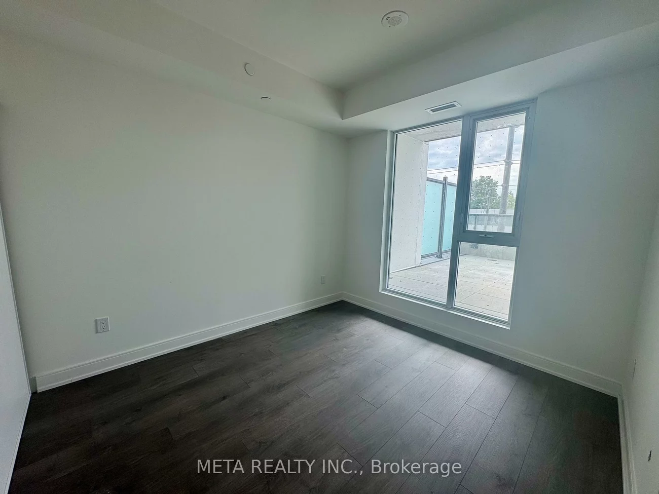 693, Davis, Huron Heights-Leslie Valley, Newmarket