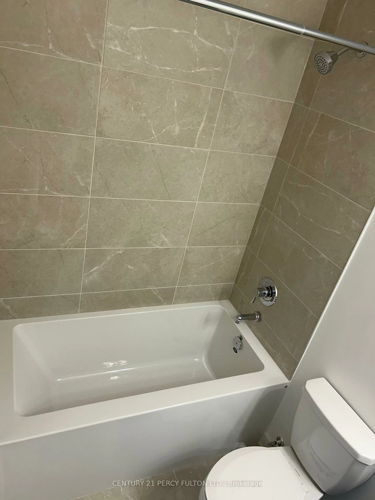 705, Davis, Huron Heights-Leslie Valley, Newmarket