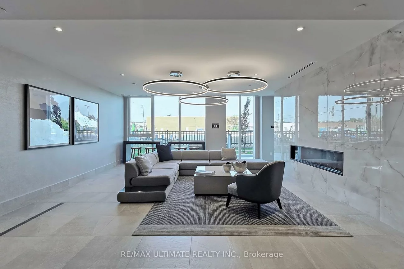 185, Deerfield, Central Newmarket, Newmarket