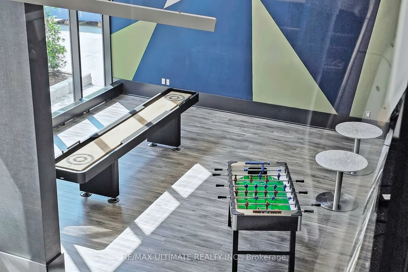 185, Deerfield, Central Newmarket, Newmarket