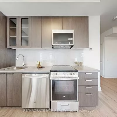 185, Deerfield, Central Newmarket, Newmarket