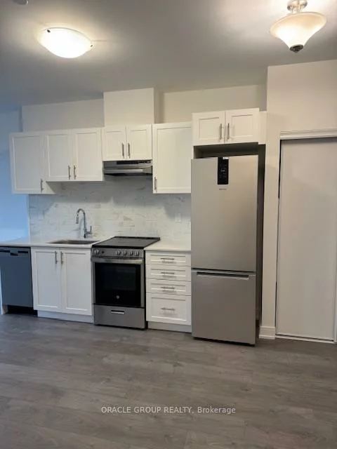 705, Davis, Huron Heights-Leslie Valley, Newmarket