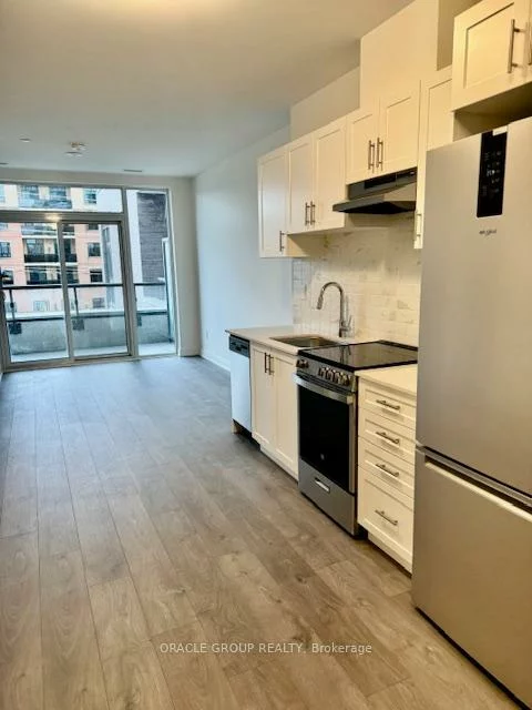 705, Davis, Huron Heights-Leslie Valley, Newmarket