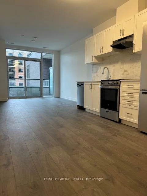 705, Davis, Huron Heights-Leslie Valley, Newmarket