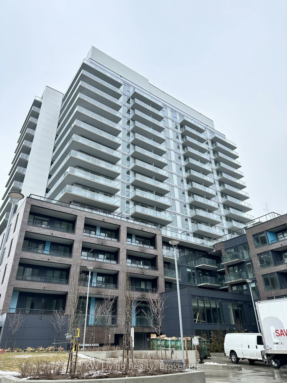 185, Deerfield, Central Newmarket, Newmarket