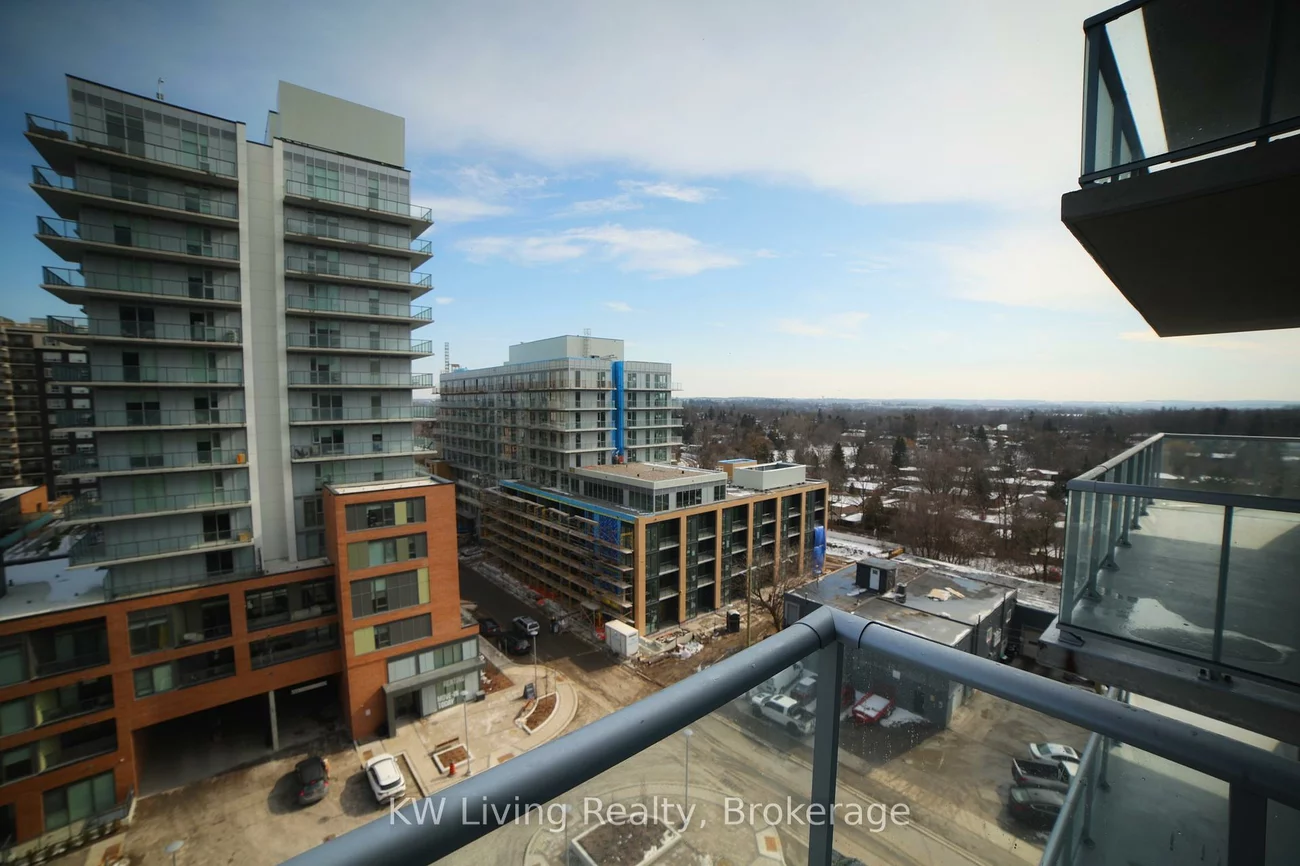 185, Deerfield, Central Newmarket, Newmarket