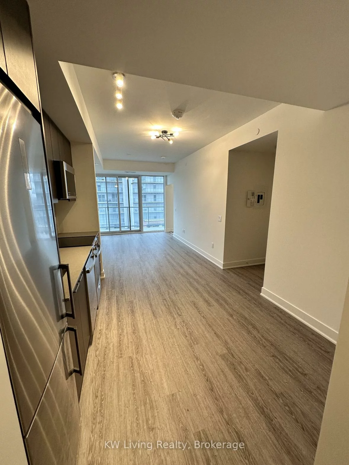 185, Deerfield, Central Newmarket, Newmarket