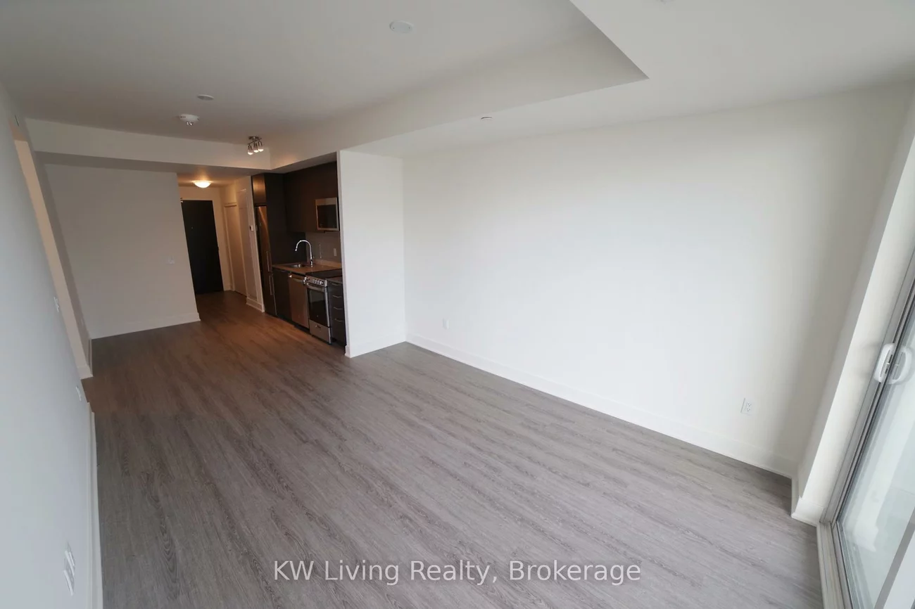 185, Deerfield, Central Newmarket, Newmarket