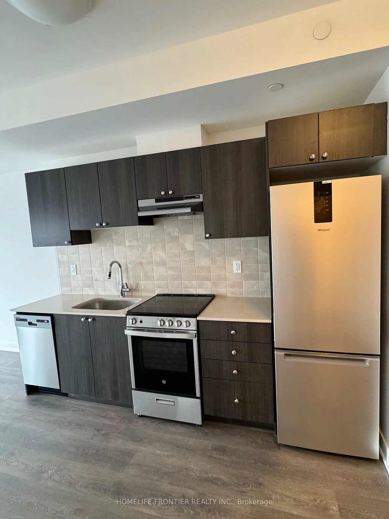 715, Davis, Huron Heights-Leslie Valley, Newmarket