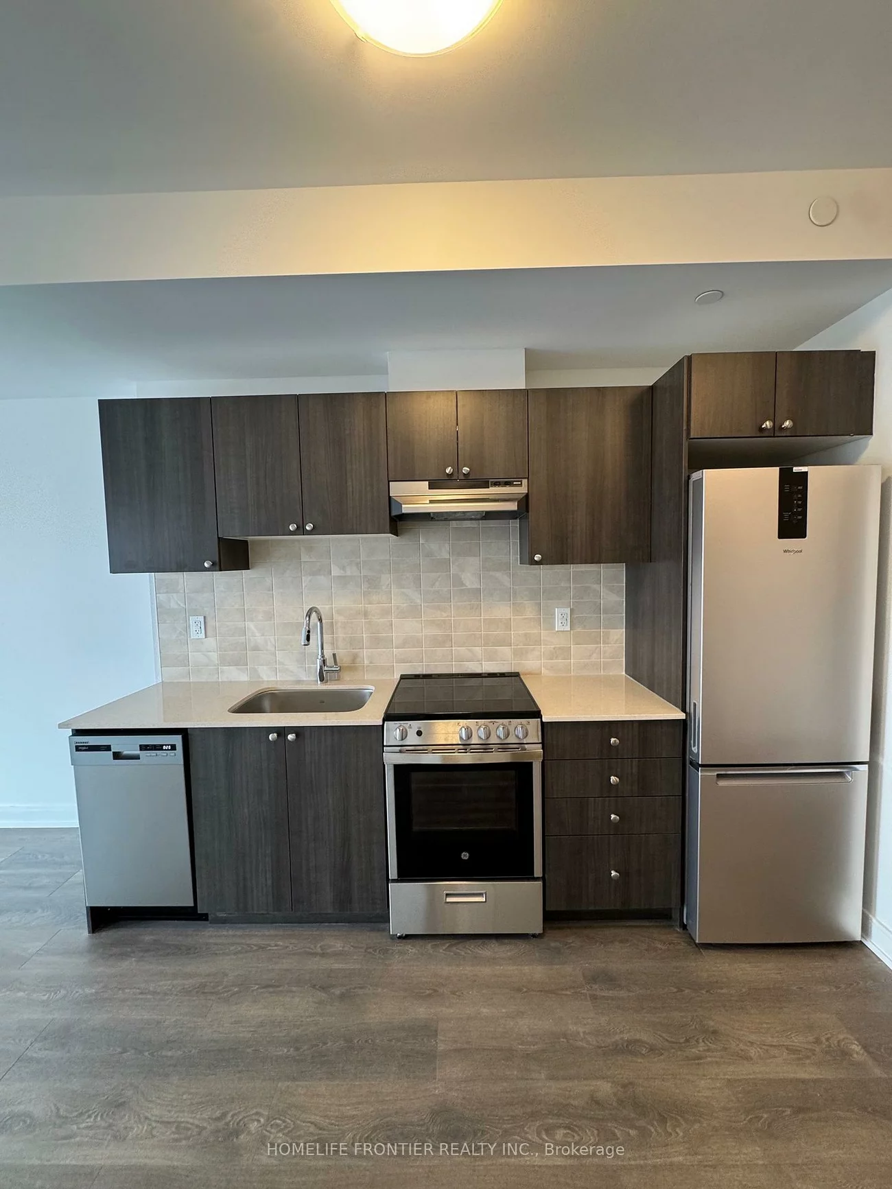 715, Davis, Huron Heights-Leslie Valley, Newmarket