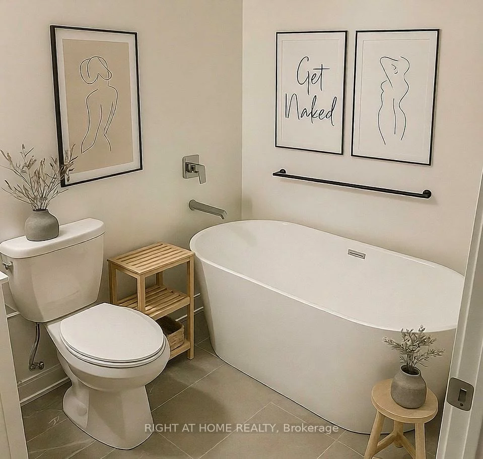 705, Davis, Huron Heights-Leslie Valley, Newmarket