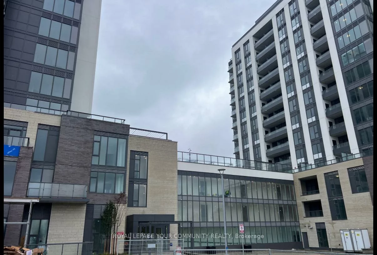 715, Davis, Huron Heights-Leslie Valley, Newmarket