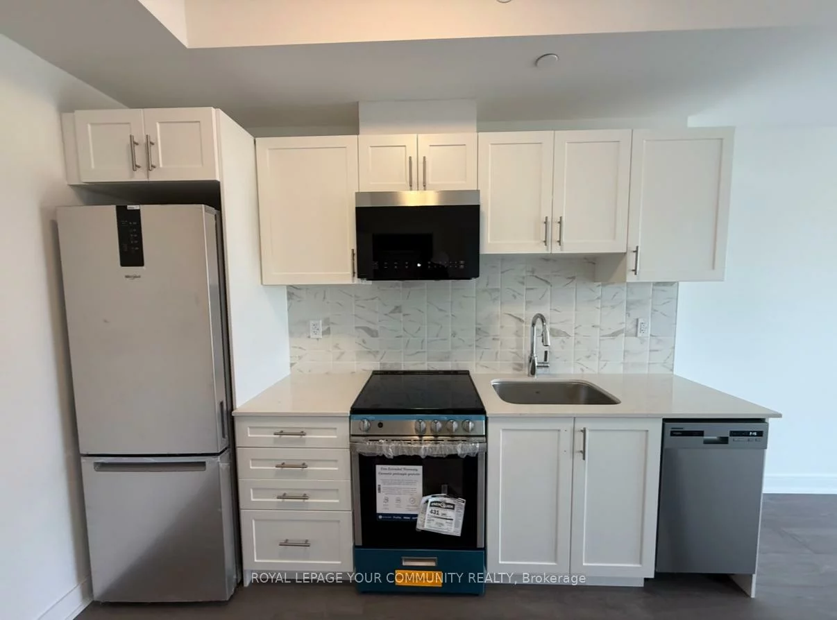 715, Davis, Huron Heights-Leslie Valley, Newmarket