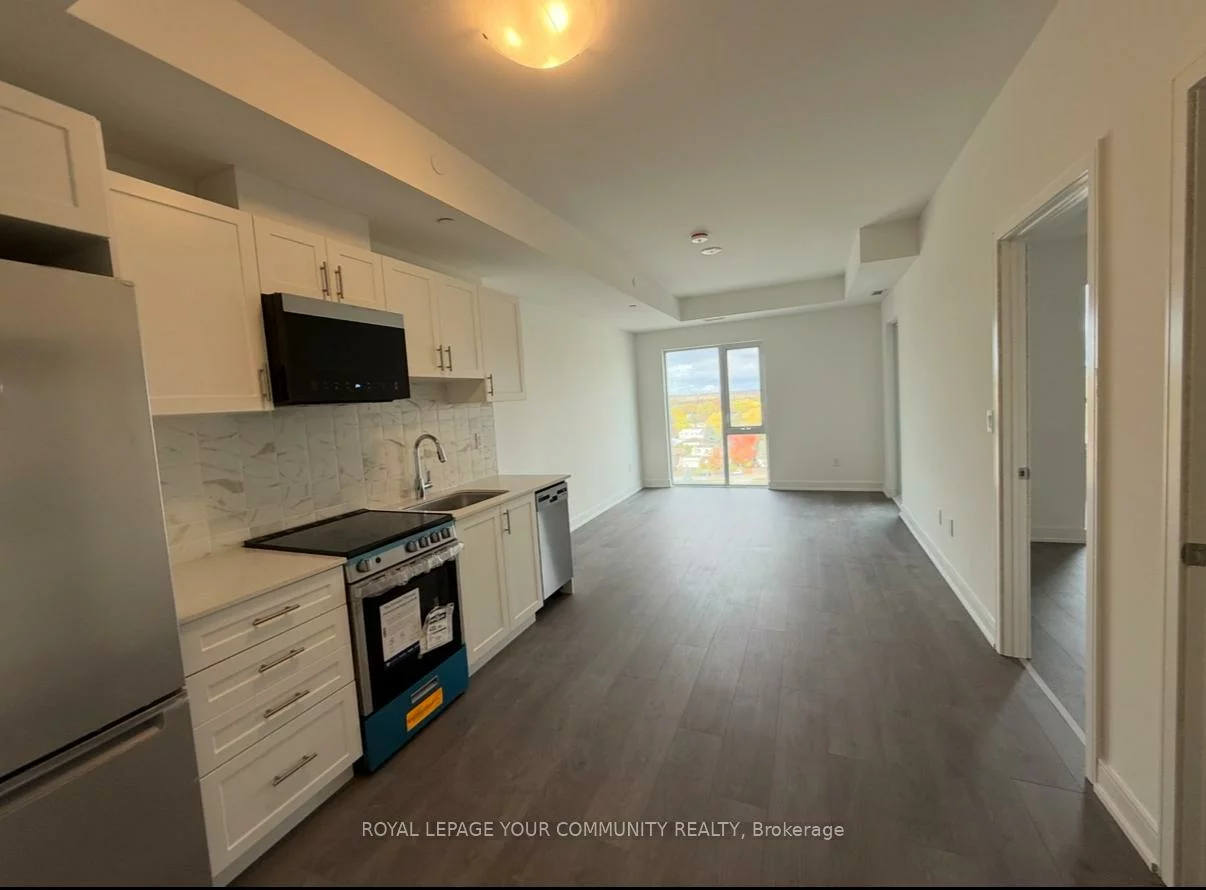 715, Davis, Huron Heights-Leslie Valley, Newmarket