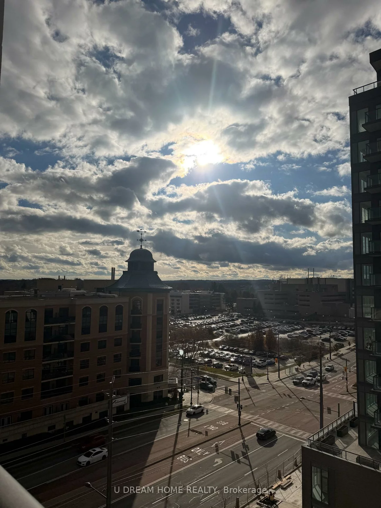 715, Davis, Huron Heights-Leslie Valley, Newmarket