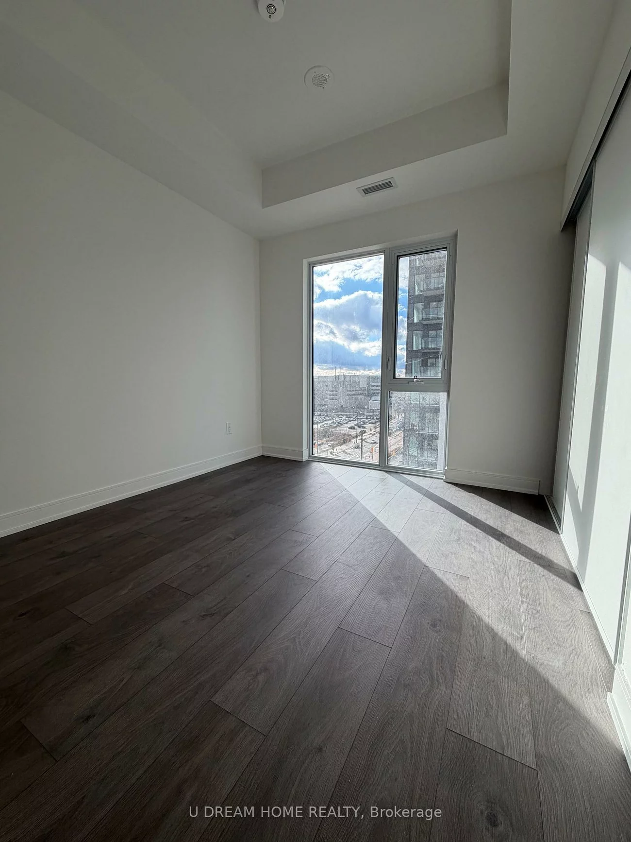 715, Davis, Huron Heights-Leslie Valley, Newmarket