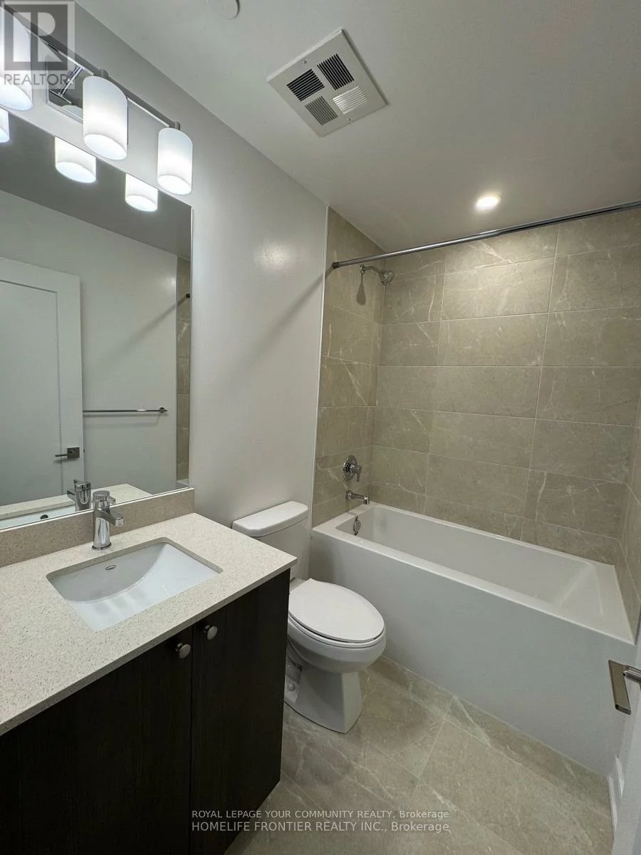 715, Davis, Huron Heights-Leslie Valley, Newmarket