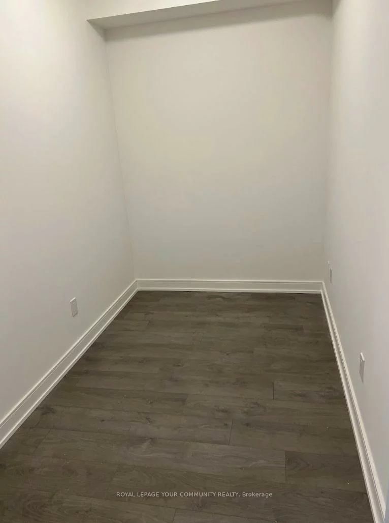 705, Davis, Huron Heights-Leslie Valley, Newmarket