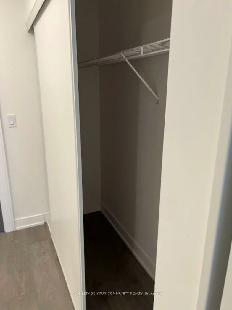 705, Davis, Huron Heights-Leslie Valley, Newmarket